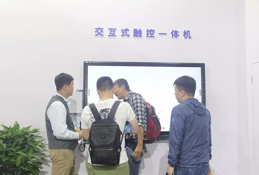 第74屆教學(xué)裝備展示會(huì)勝利閉幕，方成教學(xué)凱旋而歸